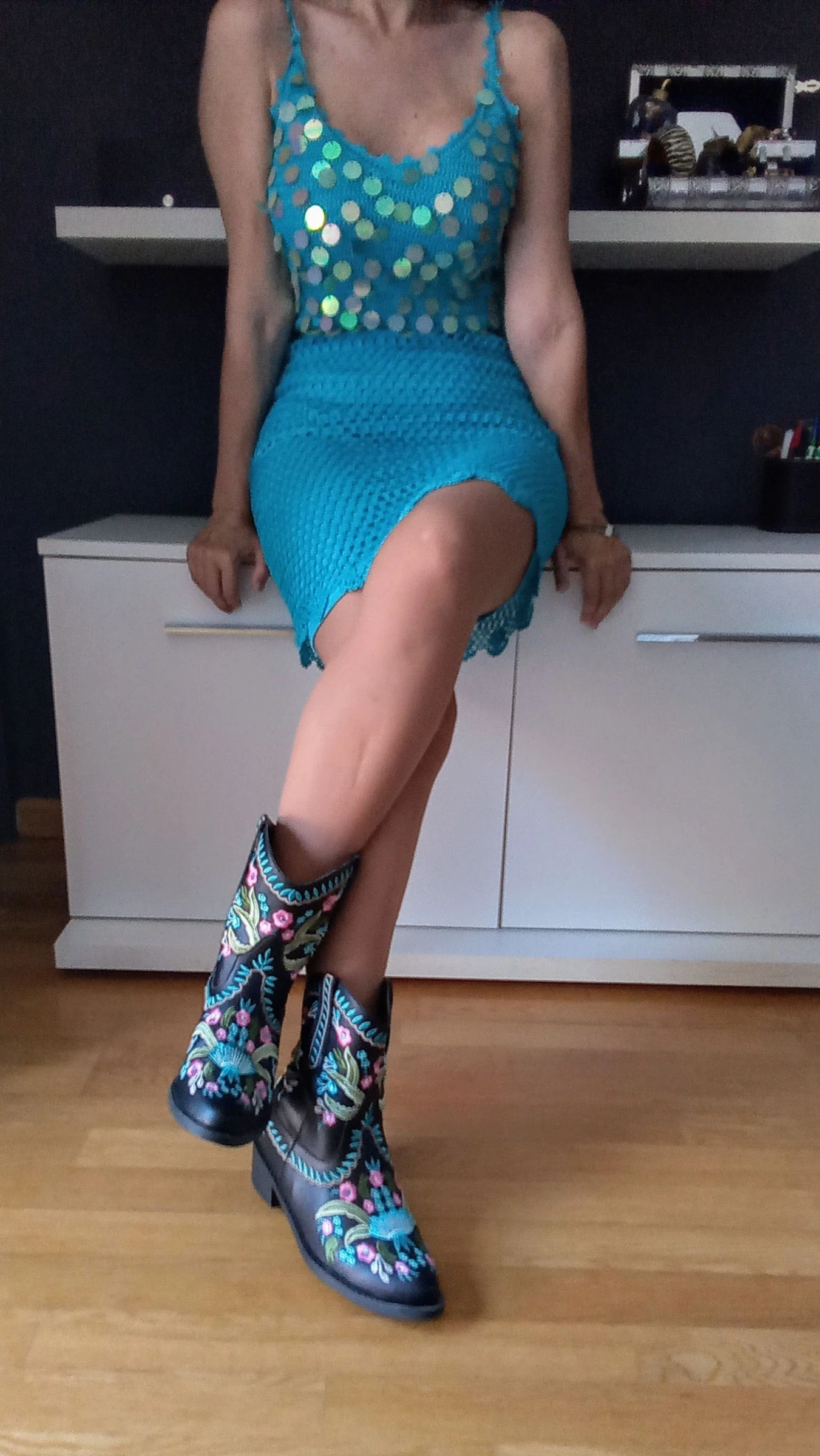 Vestido de crochet boho chic turquesa